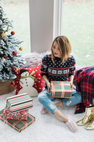 THE BEST STOCKING STUFFERS UNDER $50