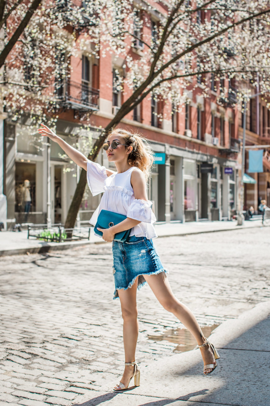 7 POSING TIPS FOR BLOGGERS & GETTING COMFORTABLE IN PUBLIC