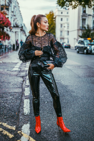 5 SIMPLE HAIRSTYLES FOR GIRLS ON THE GO