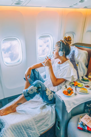 MY TOP 4 ESSENTIALS FOR EVERY PLANE RIDE