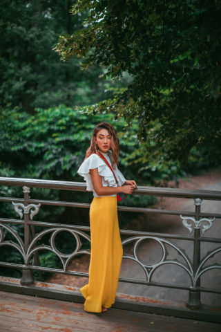 CASUAL COOL OUTFITS TO TRY IF YOU’RE TIRED OF SWEATS