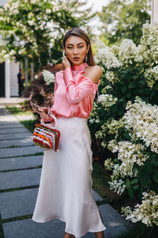 GLOW UP: PRODUCTS THAT MAKE YOUR SKIN GLOW INSTANTLY