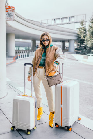 CHIC TRAVEL OUTFITS THAT ARE COMFY