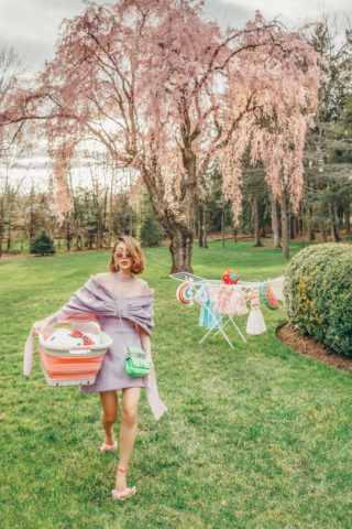HOW TO BE A SUSTAINABLE FASHION CONSUMER